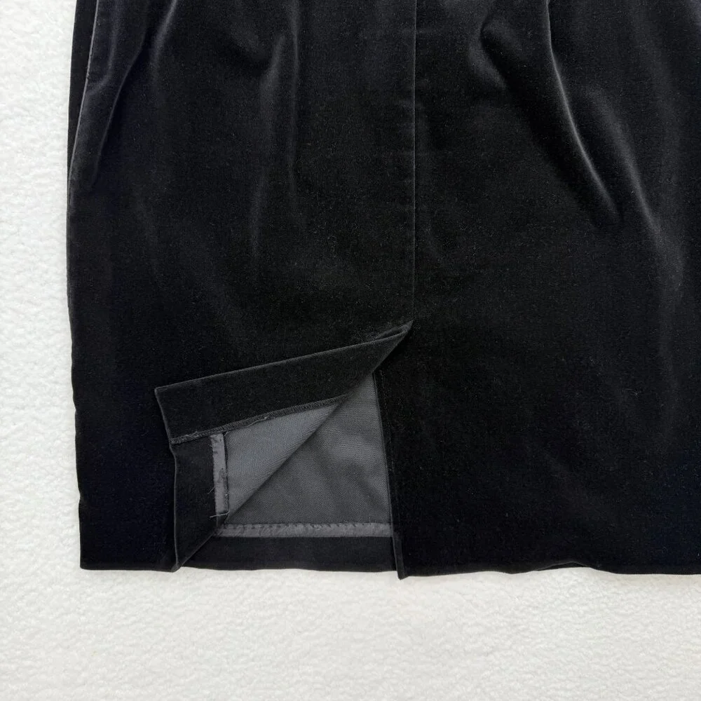 Context Black Velvet Skirt Knee Length Stretch‎ Goth Holiday Size 12